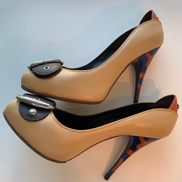 Guiseppe Zanotti Pumps - 9.5 - Picture 2 of 7